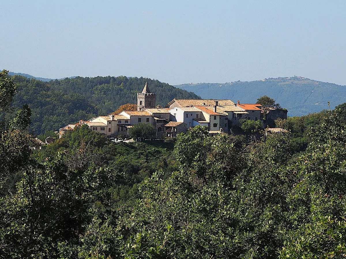 Follow the hill towns